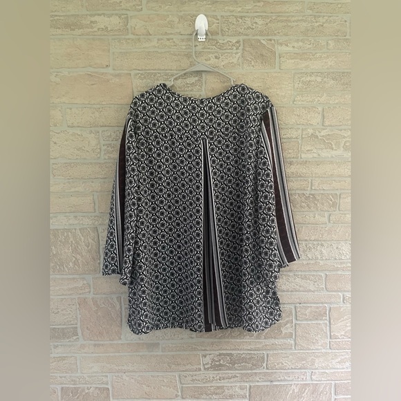 Cato Flowy Blouse with Floral Print Women’s Size 22/24 - Picture 2 of 5